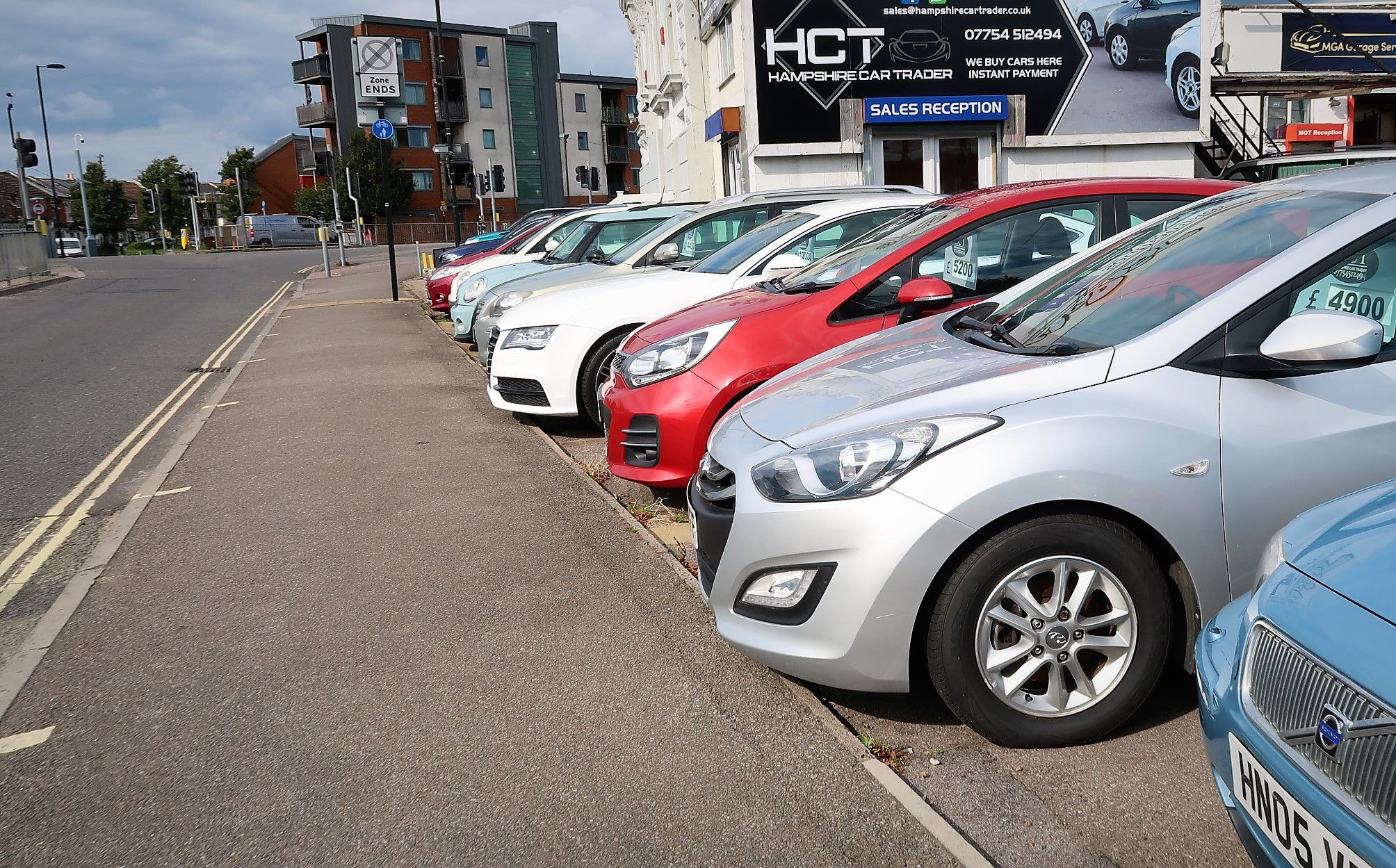 HAMPSHIRE CAR TRADER LIMITED Car dealership in Southampton AutoTrader